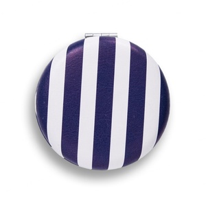 Espejo de Bolsillo Redondo de PU con Logotipo Personalizado, Espejo de Maquillaje Mini con Marco Plateado de Doble Cara - Product Image 4