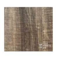 Dalles de faux plafond et panneau mural en PVC grain de bois pour la décoration intérieure