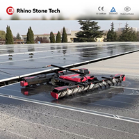Robot intelligent de nettoyage de panneaux solaires, télécommandé, sur chenilles, pour centrales photovoltaïques, équipement de nettoyage solaire