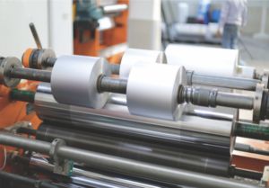 เครื่องตัดพื้นผิวเครื่องตัดอัตโนมัติความเร็วสูงมีความยืดหยุ่นฟิล์มบรรจุภัณฑ์กระดาษฟอยล์อุปกรณ์ตัดอุตสาหกรรมโรงงาน - Product Image 6