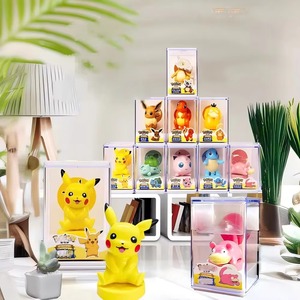 Figurines Pokémon en gros avec boîte de présentation en acrylique - Pikachu, Charmander, Cubone, figurines en PVC, ornement de bureau, stock disponible - Product Image 4