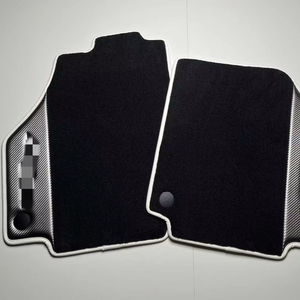 Tapis et moquettes pour Cayenne, Macan, 911, Panamera, 718, Taycan, GTS - Product Image 1