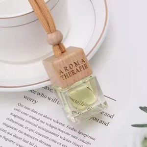 Di lusso portatile Mini appesa legno Cool <span class=keywords><strong>auto</strong></span> profumo deodorante per ambienti in stile moderno di vendita calda vetro flaconcino liquido deodorante per ambienti - Product Image 4