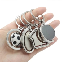 Personalisierter Vereinsmeisterschafts-Pokal Emaille-Schlüsselanhänger Souvenir-Geschenk Fußballfans 3D Fußball Metall-Trophäe Schlüsselanhänger