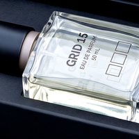 Boîte à parfum rigide de style livre noir magnétique haut de gamme personnalisée avec doublure en éponge réutilisable, insert ajusté écologique pour présentation