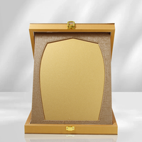 Plaque en bois de style minimaliste moderne populaire utilisée pour afficher les certificats de compétition/autorisation ou d'honneur à la maison/au bureau