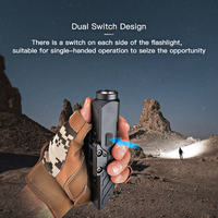 Lampe torche tactique LED avec laser haute puissance de 1700 lumens, rechargeable, profil bas et légère pour un faisceau longue portée