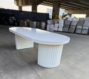 Table de mariage moderne en métal blanc, forme ovale, pour hôtel, banquet, repas en plein air, capacité 250 kg, garantie 3 ans, décoration d'événements - Product Image 1