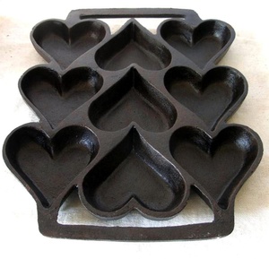 Popular Preseasoned de hierro fundido corazón dividido forma Muffin Pan - Product Image 5