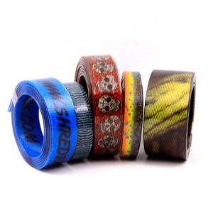 สายจูงสัตว์เลี้ยงแบบกำหนดเองขายส่งหลากสีสัน นุ่มมือ สวมใส่สบาย พร้อมปลอกคอ กันน้ำ ทำจากริบบิ้นเคลือบ PVC TPU พิมพ์ลายบนผ้าใย - Product Image 4