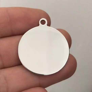 Vente en gros de colliers personnalisés à la mode en acier inoxydable résistant, pendentif rond, étiquette de nom de chien gravée au laser, <span class=keywords><strong>porte</strong></span>-clés - Product Image 4