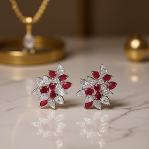 Orecchini a lobo E1912 in oro bianco con rubino a forma di fiore, montatura a griffe, gioielli di lusso da donna per matrimonio - Product Image 2