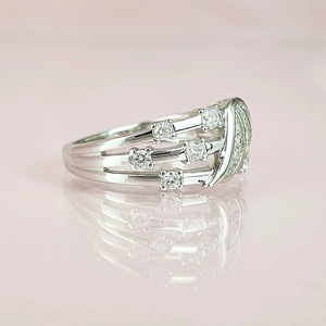 Anello Wing Fashion dal Design Minimalista ed Elegante, Gioiello da Donna per Uso Quotidiano, Anello Statement - Product Image 4