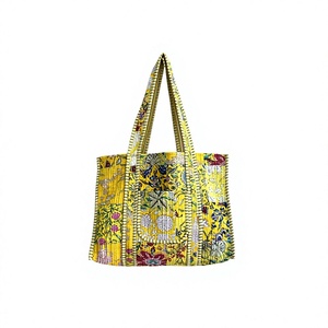 Bolsa de Mano Grande de Algodón Ecológico Amarillo, Estilo Boho, con Parches y Diseño Floral, Cierre de Cremallera y Asa para el Hombro - Product Image 1