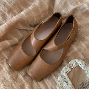 Chaussures Mary Jane en cuir de cheval vintage françaises pour femmes, été automne, bout carré, talon bloc, ballerines élégantes, style rétro - Product Image 1