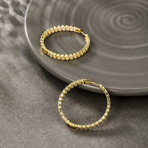 XUPING Gioielli Moda Rame Ecologico Placcato Oro 14K Orecchini a Cerchio con Gemma Artificiale Stile Semplice e di Tendenza - Product Image 6