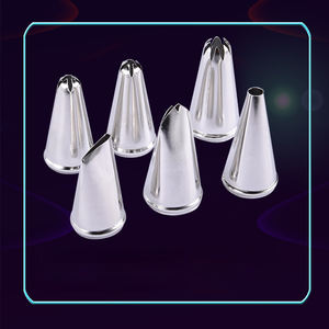 مجموعة رؤوس وأقماع تزيين الكيك والمعجنات - Product Image 4