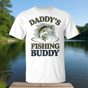 T-shirt pour enfant Daddys Fishing Buddy Bass Fisherman, pêche aux leurres en eau douce, polyester doux, 1 pièce - Product Image 3