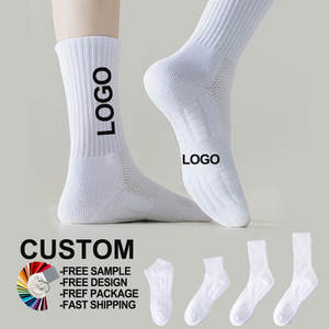 Calcetines Deportivos Personalizados Unisex con Bordado de Tenis, Diseño Atlético, Logotipo con Patrón de Letras, Calcetines Deportivos para Hombre - Product Image 1