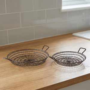 Panier de fruits en fil de fer écologique conçu sur mesure, ustensiles en métal à revêtement électrique noir, taille standard pour bols de fêtes inclus - Product Image 1