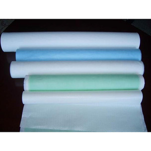 Rouleaux de draps jetables en papier et plastique composite médical 37x30cm 1 pli imperméables pour usage sanitaire et médical - Product Image 1