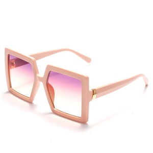 Occhiali <span class=keywords><strong>da</strong></span> sole quadrati oversize per donna Designer di marca Punk grandi occhiali <span class=keywords><strong>da</strong></span> sole uomo UV400 tinta sfumature occhiali <span class=keywords><strong>da</strong></span> <span class=keywords><strong>vista</strong></span> sfumati - Product Image 1