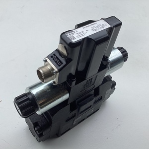 วาล์วควบคุมทิศทางไฮดรอลิกแบบสั่งงานด้วยนักบินรุ่น D31FBE01CC1NG00 สำหรับเครื่องอัดโลหะ - Product Image 4