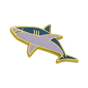 免费设计定制金属搪瓷别针鱼鲨海洋动物保护软搪瓷翻领别针