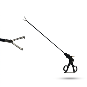 Pinza Quirúrgica Cliniva Claw 2x3 para Artroscopia, Instrumento Quirúrgico Manual Laparoscópico - Product Image 1