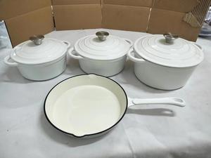 Service de personnalisation et support pour ensemble d'ustensiles de cuisine en <span class=keywords><strong>fonte</strong></span> <span class=keywords><strong>émaillée</strong></span>, comprenant des marmites à soupe/fondue et des poêles, en <span class=keywords><strong>fonte</strong></span> gris cochon - Product Image 4