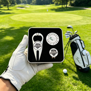 Coffret Cadeau Golf Événementiel Personnalisé avec Logo, Marqueur de Balle Haut de Gamme, Outil de Réparation de Divots Durable, <span class=keywords><strong>Jeton</strong></span> de <span class=keywords><strong>Poker</strong></span> Métallique et Clip de Chapeau - Product Image 4
