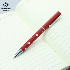 Logo personalizzato regalo per ragazze <span class=keywords><strong>penna</strong></span> <span class=keywords><strong>a</strong></span> sfera rossa <span class=keywords><strong>smalto</strong></span> fiore fortunato con 0.7mm di larghezza di scrittura <span class=keywords><strong>penna</strong></span> intera in metallo - Product Image 2