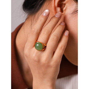 Anillo de acero inoxidable con piedra de aventurina verde natural, anillo de dedo de acero de titanio que combina con todo, no se decolora, joyería de moda. - Product Image 5