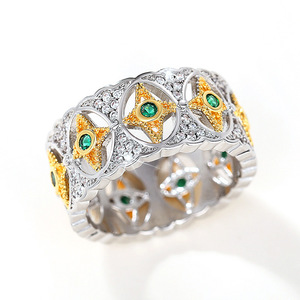 Anello Cocktail Q462 Star in Argento 925 con Smeraldo e Incastonatura Pavé, Taglio Brillante Rotondo, Anello Unisex Elegante per Feste - Product Image 3