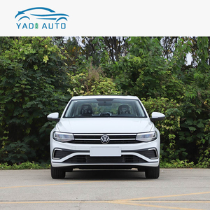 <span class=keywords><strong>Volkswagen</strong></span> <span class=keywords><strong>Bora</strong></span> Usado Bien Equipado con Bolsas de Aire y Sistema de Asistencia al Conductor - Product Image 3