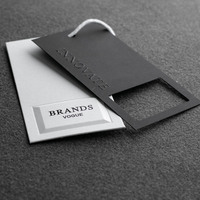 Chine conception personnalisée impression nom Logo papier vêtement étiquette volante étiquettes vêtements étiquettes volantes avec ficelle