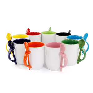 Vente en gros de tasses à sublimation en céramique de 11 oz avec cuillère / Logo <span class=keywords><strong>personnalisé</strong></span> par transfert thermique / Coffret cadeau café / <span class=keywords><strong>Livraison</strong></span> <span class=keywords><strong>rapide</strong></span> - Product Image 4