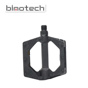 <span class=keywords><strong>Pedales</strong></span> <span class=keywords><strong>de</strong></span> bicicleta <span class=keywords><strong>de</strong></span> montaña <span class=keywords><strong>baratos</strong></span> personalizados, <span class=keywords><strong>pedales</strong></span> <span class=keywords><strong>de</strong></span> <span class=keywords><strong>plataforma</strong></span> plana ancha <span class=keywords><strong>de</strong></span> nailon, <span class=keywords><strong>pedales</strong></span> <span class=keywords><strong>de</strong></span> ciclismo ultraligeros, gran oferta, accesorios para bicicleta, Pedal - Product Image 2
