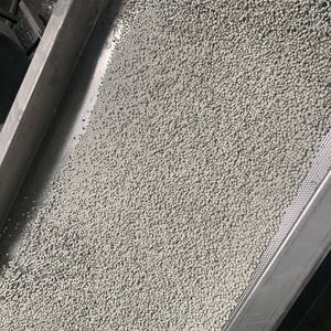 Puissant déshydratant en polypropylène CaO absorbant l'humidité mélange maître fonctionnel en plastique démoussant mélange maître - Product Image 3