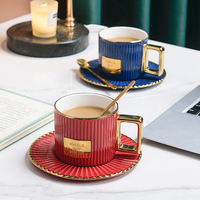Fournisseur de Chaozhou, tasse à café en céramique de luxe avec bordure dorée nordique, tasse à café et soucoupe avec cuillère pour la maison et les restaurants