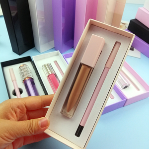 Set Regalo Cosmetici All'ingrosso: Kit Lucidalabbra Lucido e <span class=keywords><strong>Matita</strong></span> <span class=keywords><strong>Labbra</strong></span>, Fornitore Private Label, Set <span class=keywords><strong>Matita</strong></span> <span class=keywords><strong>Labbra</strong></span> Opaca Vellutata Impermeabile - Product Image 3