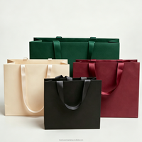Sacs en papier en gros avec poignées, sacs cadeaux personnalisés en carton avec étiquettes pour petites entreprises, boutiques et fêtes