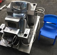 Molde de inyección para silla de seguridad escolar para niños con sistema de canal caliente y expulsor, molde para taburete de plástico para bebés y niños, producto para el hogar.