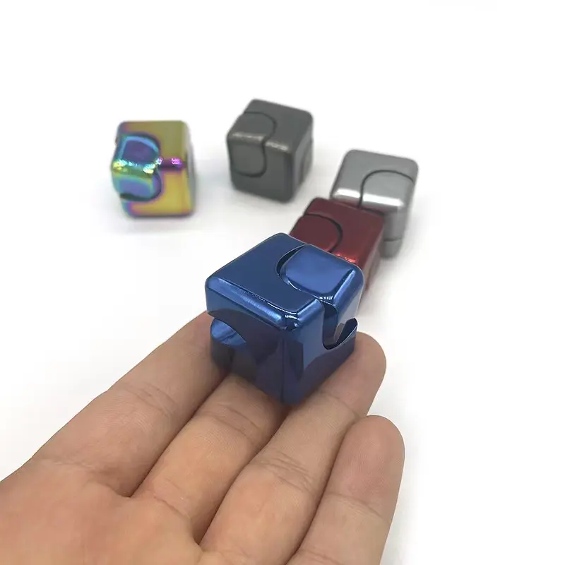 Yeni Mini Anti anksiyete odaklama stres giderici Metal alüminyum alaşım sihirli parmak Fidget Spinner stres küpü Cubos duyusal oyuncak