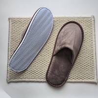 Pantoufles de luxe de station thermale d'hôtel de velours de Brown d'orteil fermé jetable avec la semelle très antidérapage