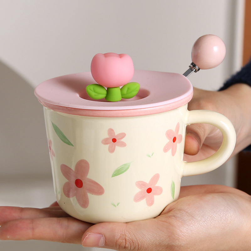 Small fresh red flowers-with lid and spoon pink