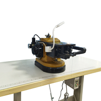 Machine à coudre industrielle informatisée à grande vitesse à une aiguille pour la couture de jouets de Noël et de noyaux de coussin RN-TB5