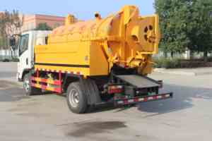 Camion multifonctionnel d'aspiration des eaux usées et de nettoyage haute pression, camion-citerne à vide combiné, nettoyeur haute pression - Product Image 3