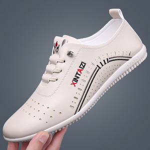 XINTAEZ Mocassins en cuir pour hommes, semelle souple, ajourés, respirants, chaussures décontractées, beige, taille 40 - Product Image 1