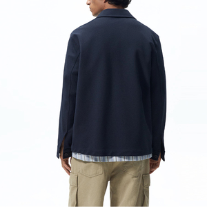 <span class=keywords><strong>Giacca</strong></span> <span class=keywords><strong>Oversize</strong></span> con colletto e maniche lunghe con polsini abbottonati tasche con patta sul petto e tasche con filetto sui fianchi con bottone sulla <span class=keywords><strong>camicia</strong></span> della <span class=keywords><strong>giacca</strong></span> anteriore - Product Image 3